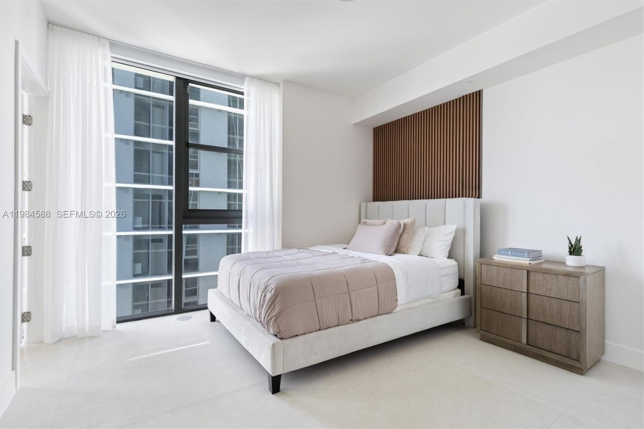 700 NE 24th St, Unit 3201, Miami, FL 33137 Photo