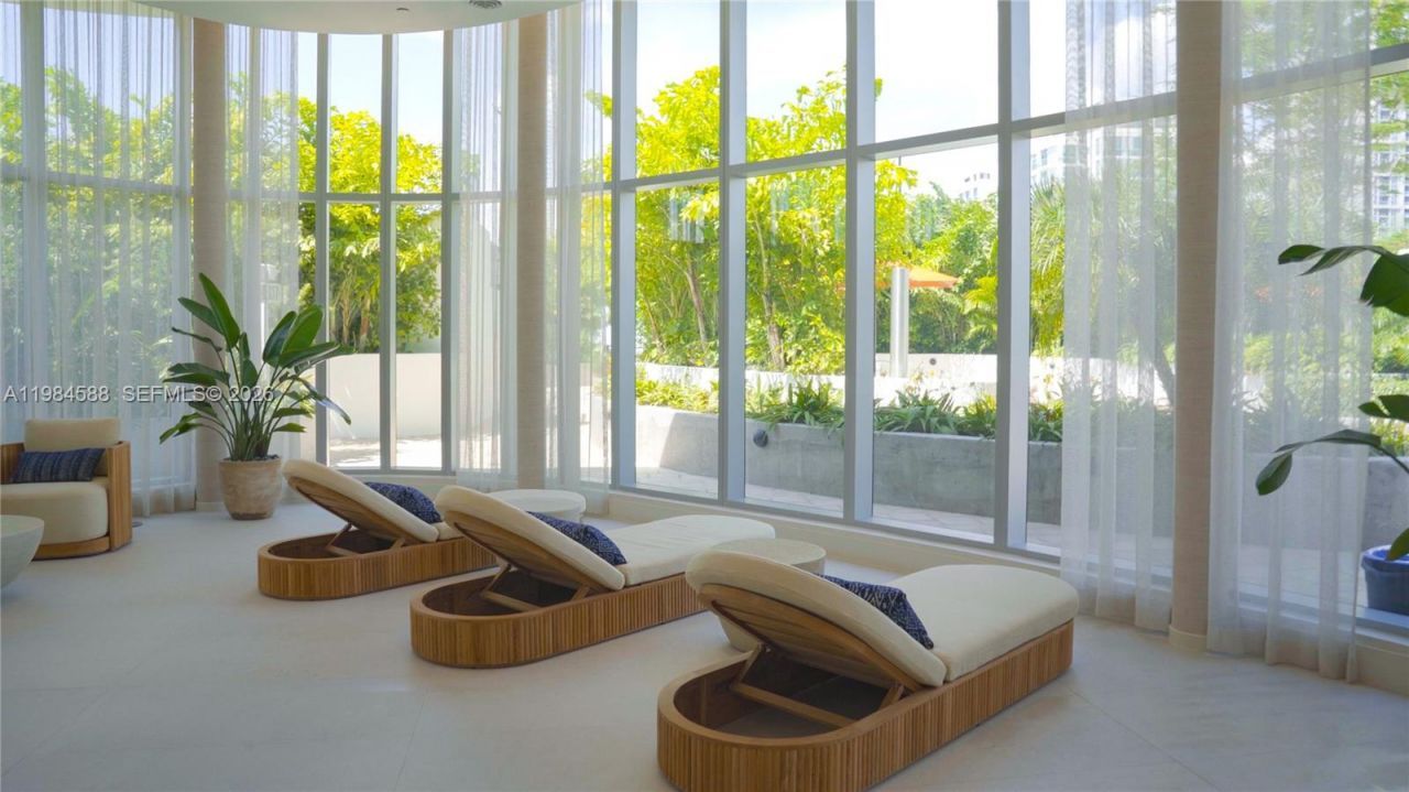 700 NE 24th St, Unit 3201, Miami, FL 33137 Photo