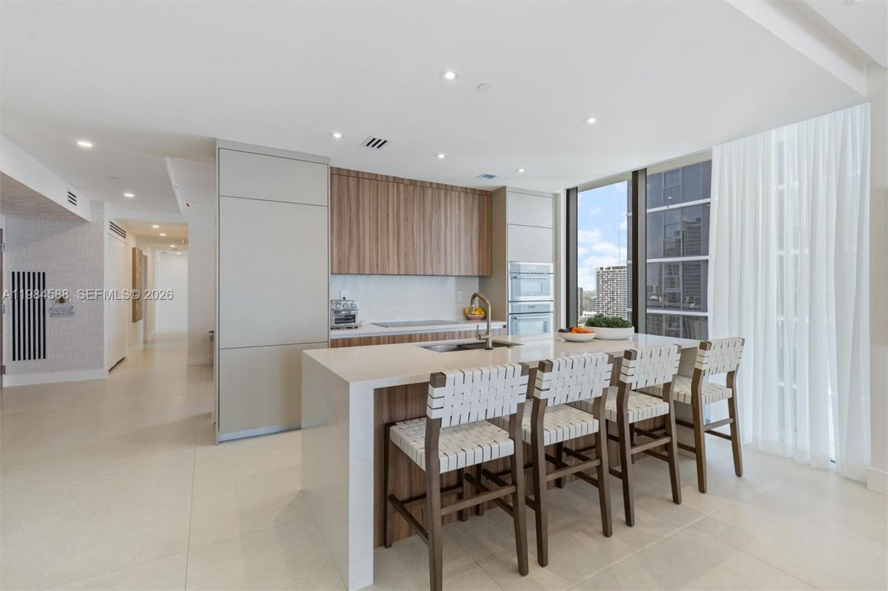 700 NE 24th St, Unit 3201, Miami, FL 33137 Photo