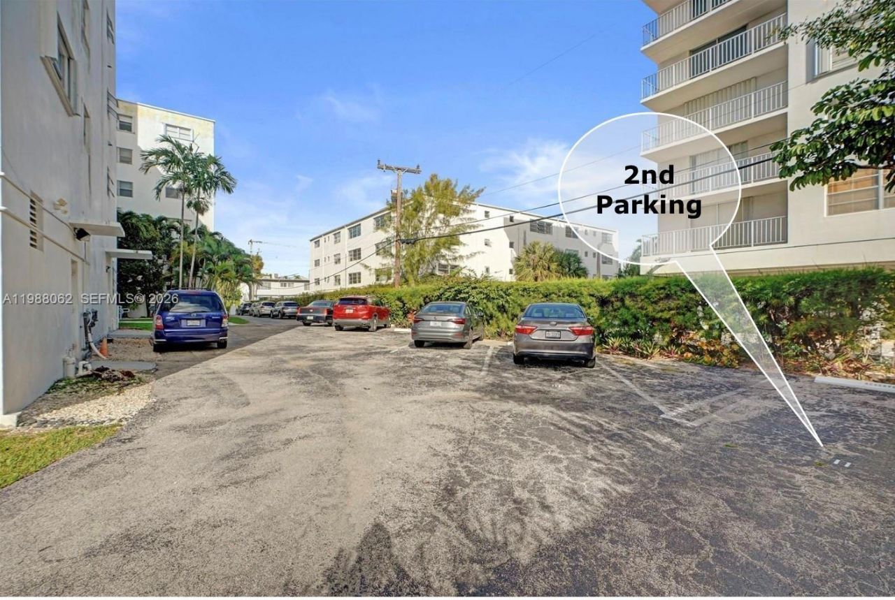 1075 92nd St, Unit 405, Bay Harbor Islands, FL 33154 Photo