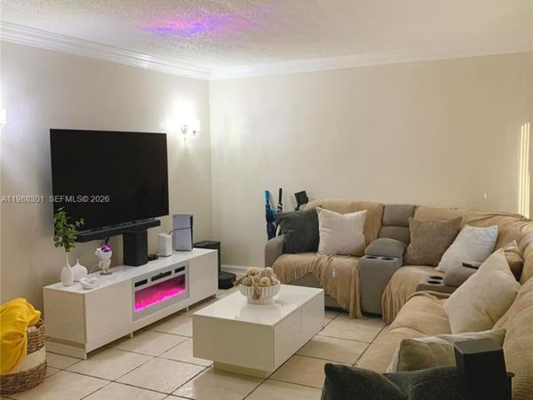 6611 SW 41st Pl , Unit 48, Davie, FL 33314