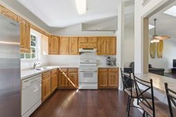 1110 Oceanview Road photo 4