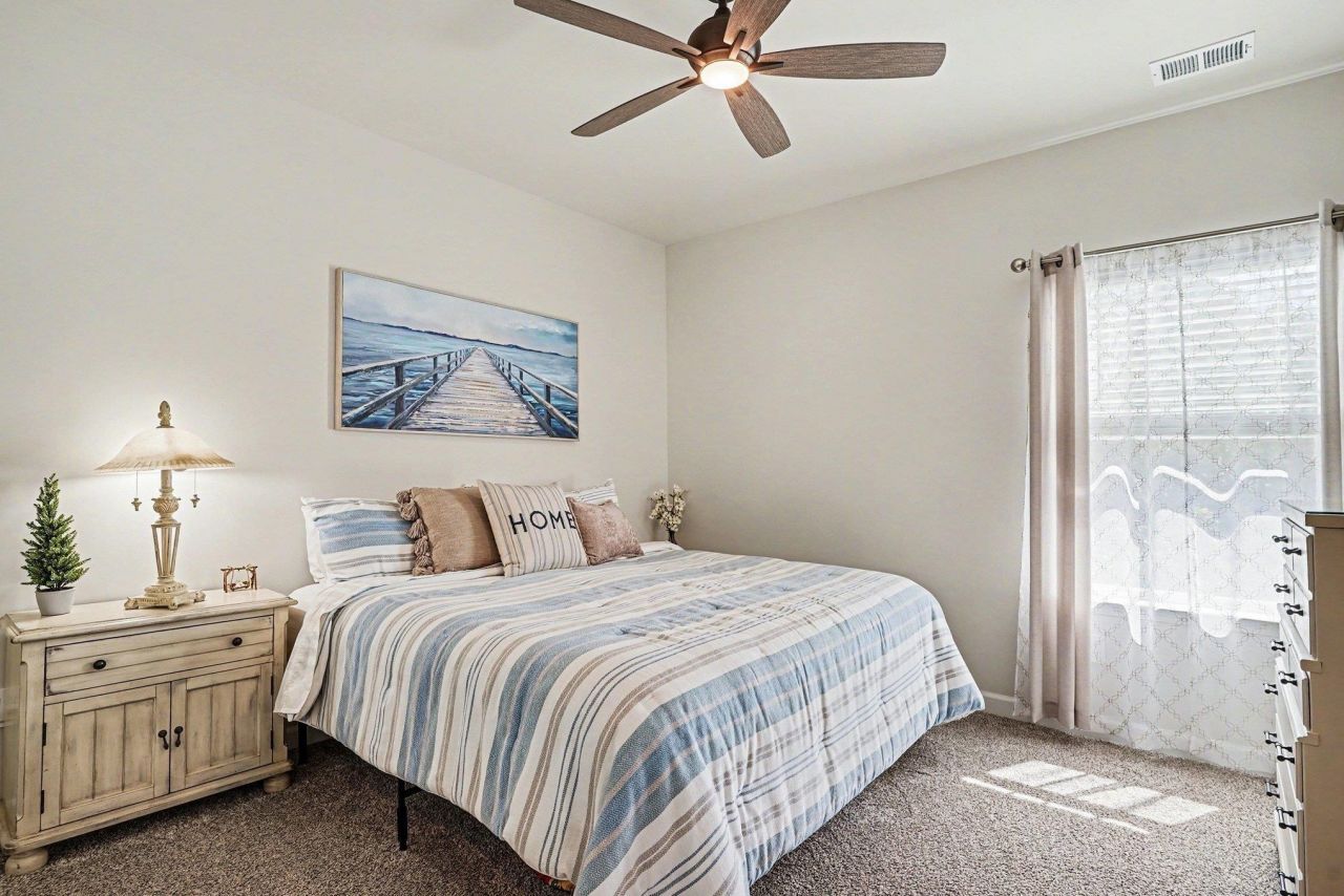 8002 Watercress St  Photo 18