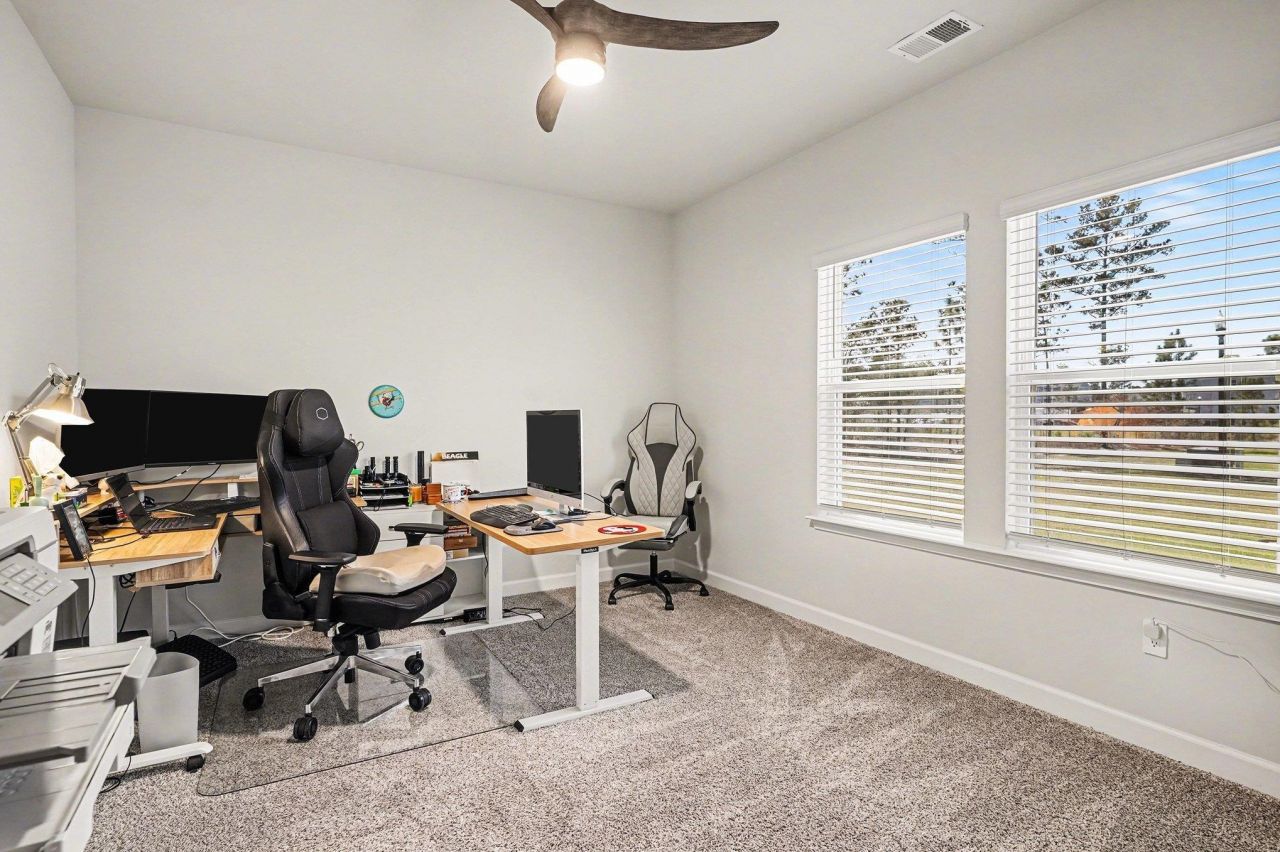 8002 Watercress St  Photo 23