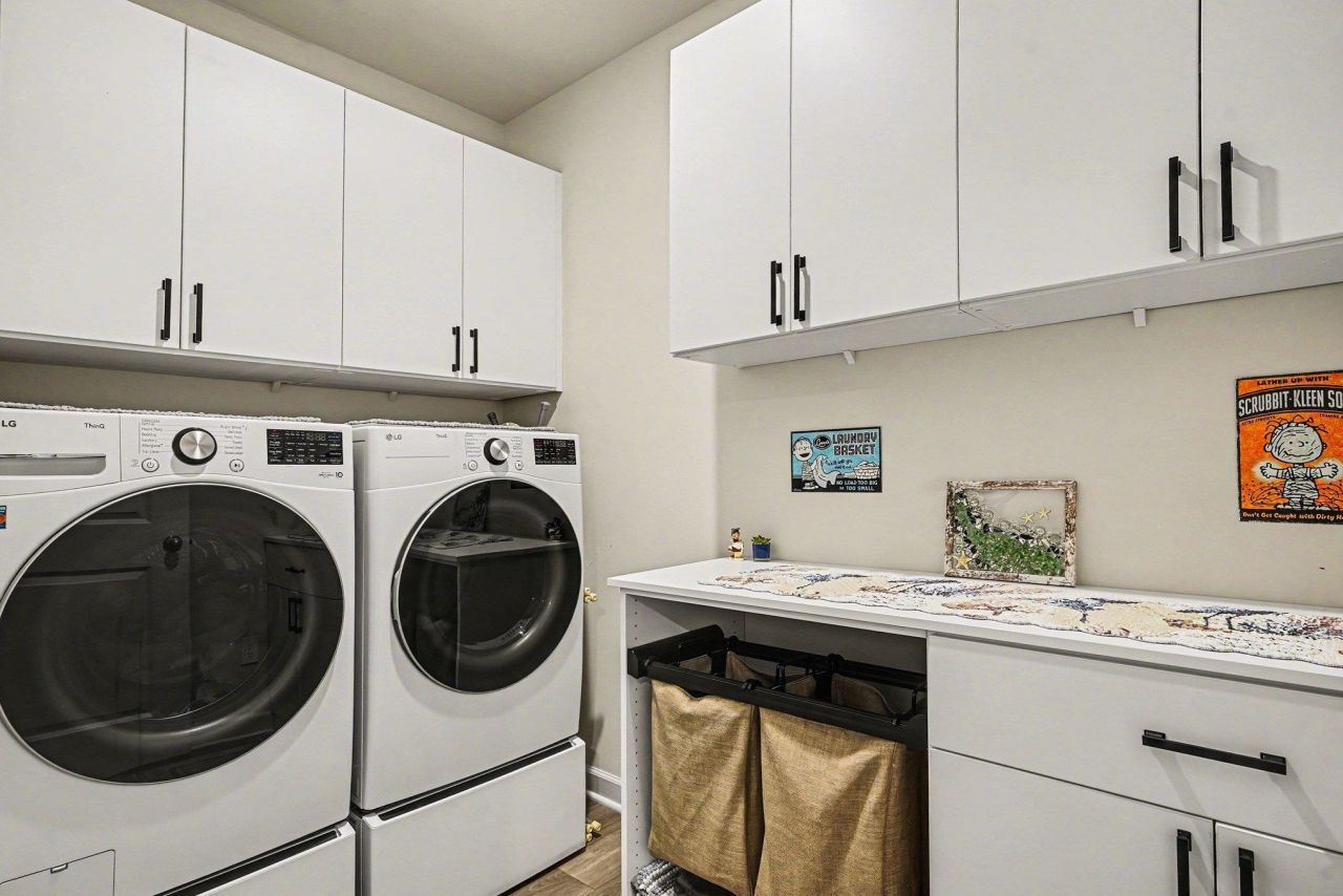 8002 Watercress St  Photo 27