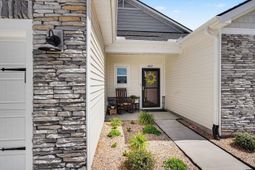 8002 Watercress St  photo 4