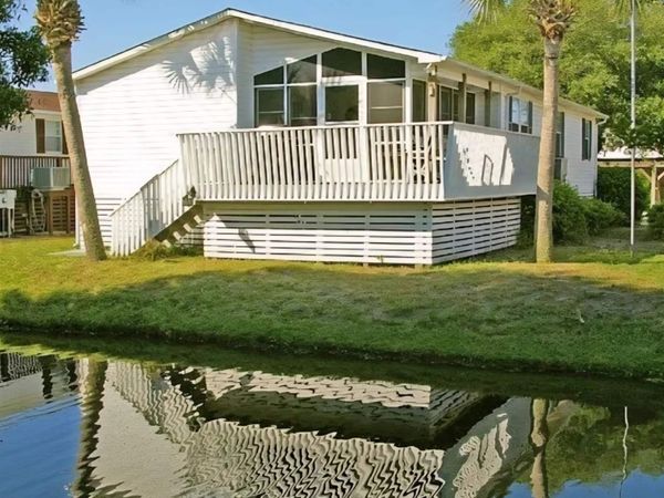 1693 Mason Circle, Surfside Beach, SC 29575