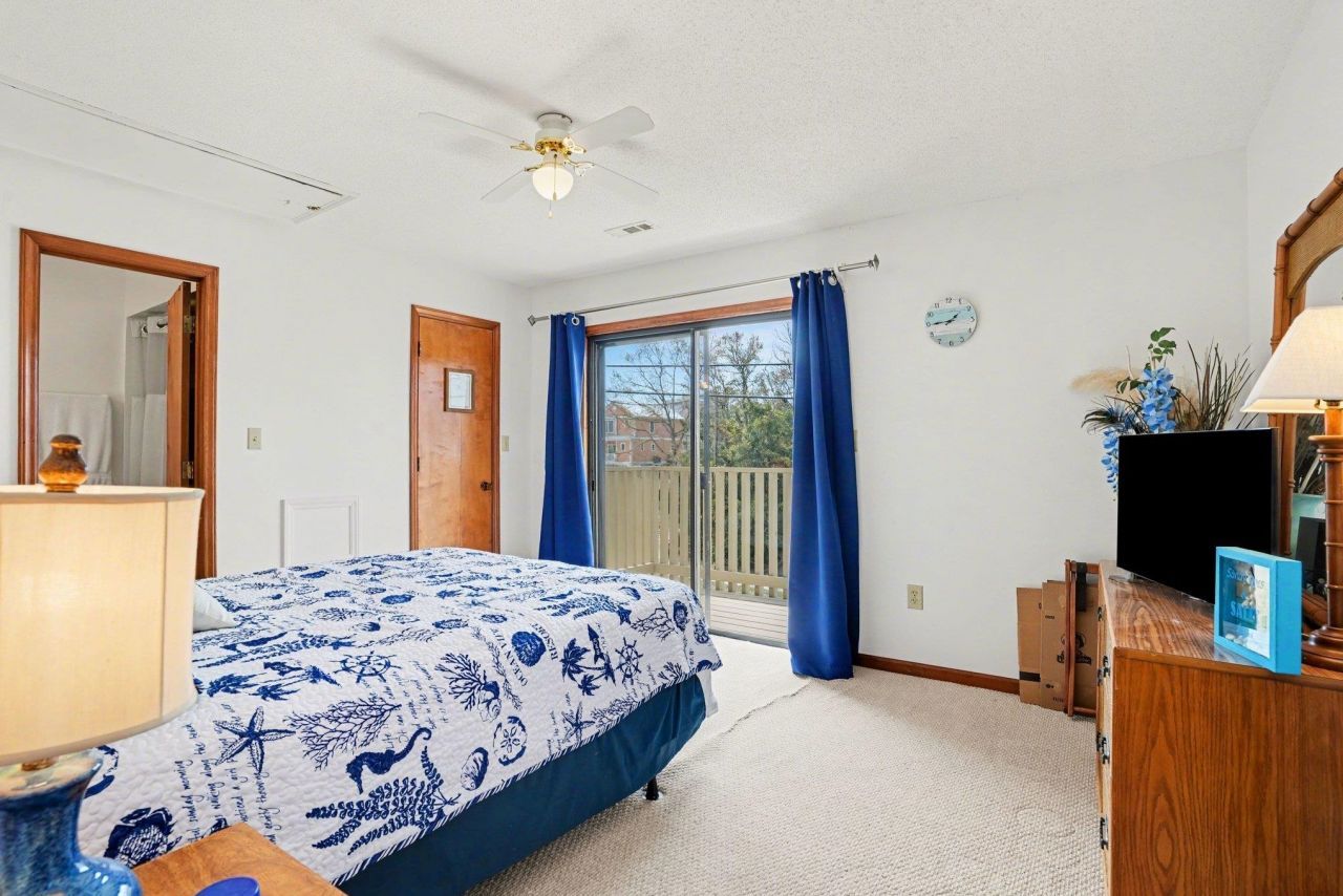 2607 Sand Dunes Dr. Photo 14