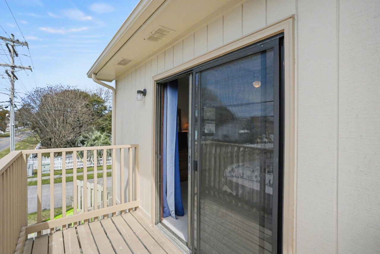 2607 Sand Dunes Dr. Photo 24