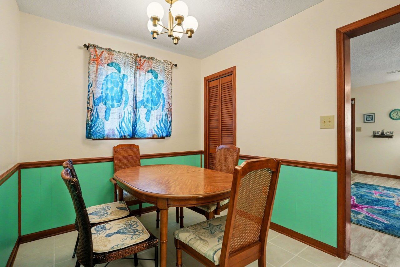 2607 Sand Dunes Dr. Photo 8