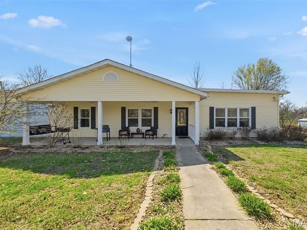 329 Lakeview Road, Old Monroe, MO 63369
