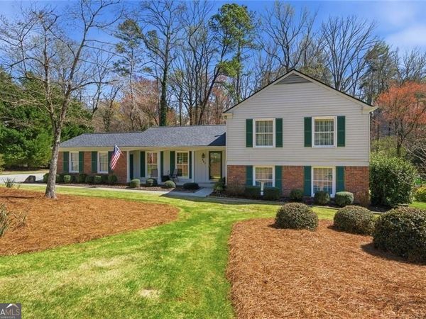 237 Lamplighter Lane SE, Marietta, GA 30067