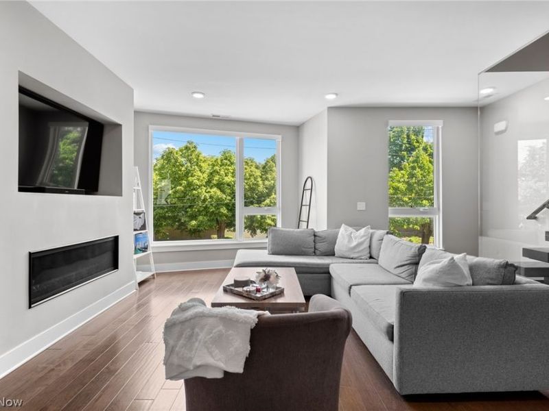 1240 W 70th Street, Cleveland, OH 44102 Photo 15