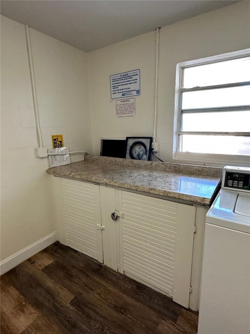 500 75th Avenue N, Unit 2,4, Saint Petersburg, FL 33702 Photo