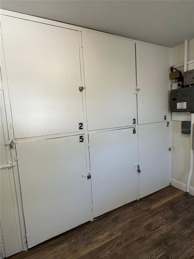 500 75th Avenue N, Unit 2,4, Saint Petersburg, FL 33702 Photo