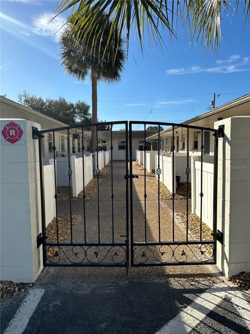 500 75th Avenue N, Unit 2,4, Saint Petersburg, FL 33702 Photo