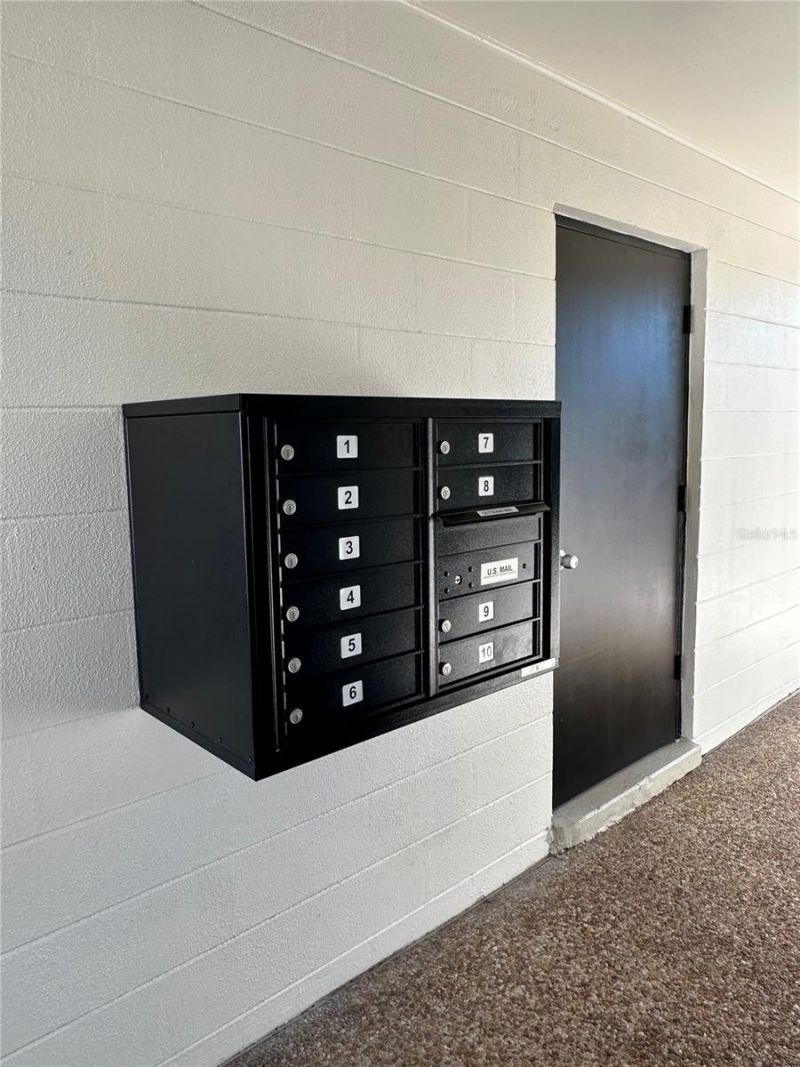 500 75th Avenue N, Unit 2,4, Saint Petersburg, FL 33702 Photo