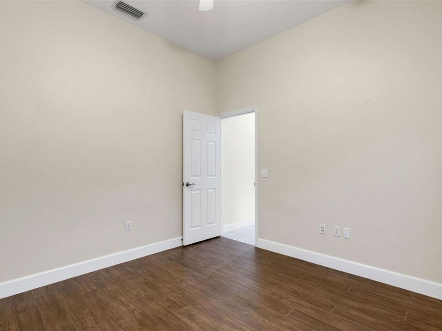 Property Image 73