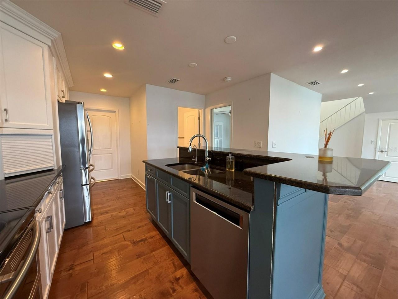 1070 Sanabel Court Ne, Saint Petersburg, FL 33702 Photo