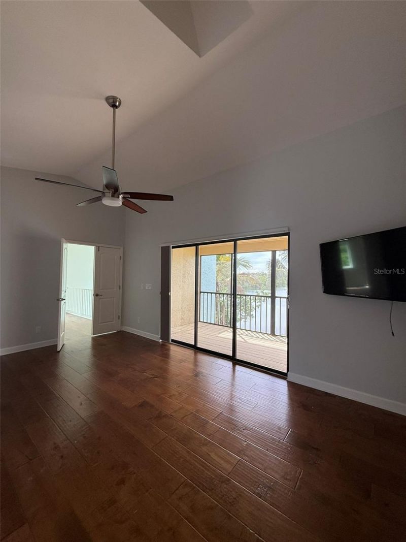 1070 Sanabel Court Ne, Saint Petersburg, FL 33702 Photo