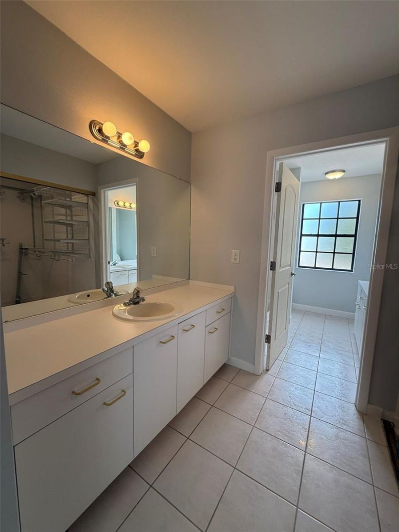 1070 Sanabel Court Ne, Saint Petersburg, FL 33702 Photo