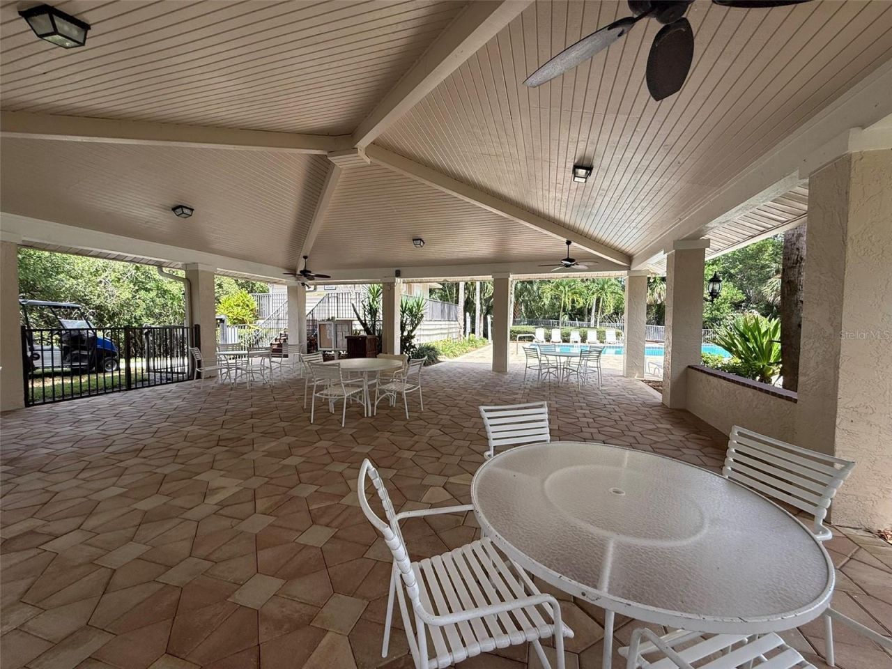 1070 Sanabel Court Ne, Saint Petersburg, FL 33702 Photo