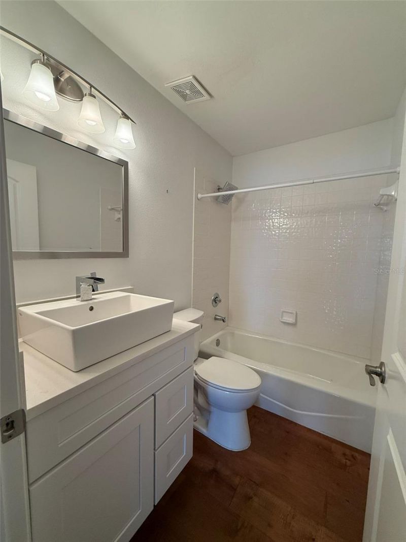 1070 Sanabel Court Ne, Saint Petersburg, FL 33702 Photo