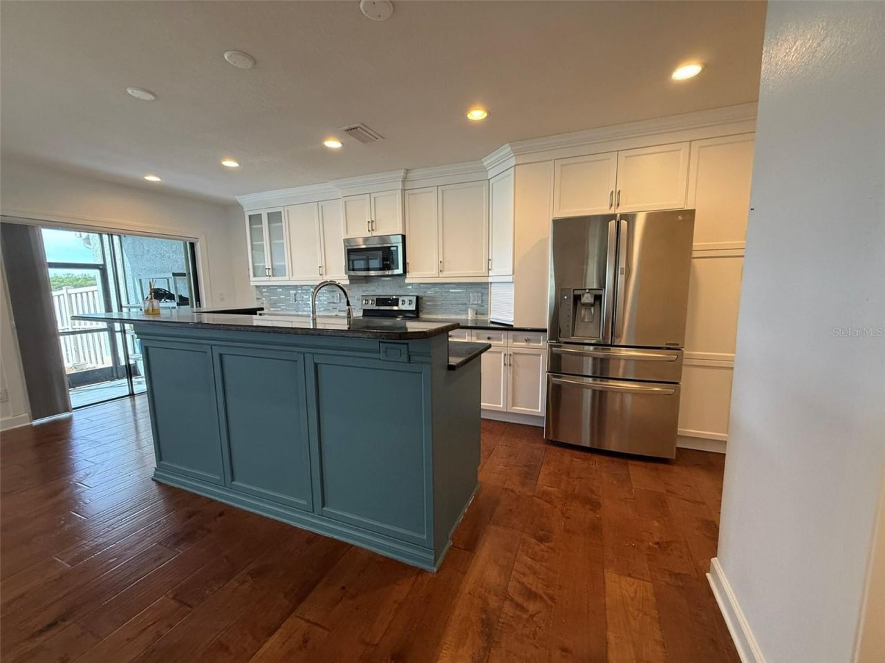 1070 Sanabel Court Ne, Saint Petersburg, FL 33702 Photo