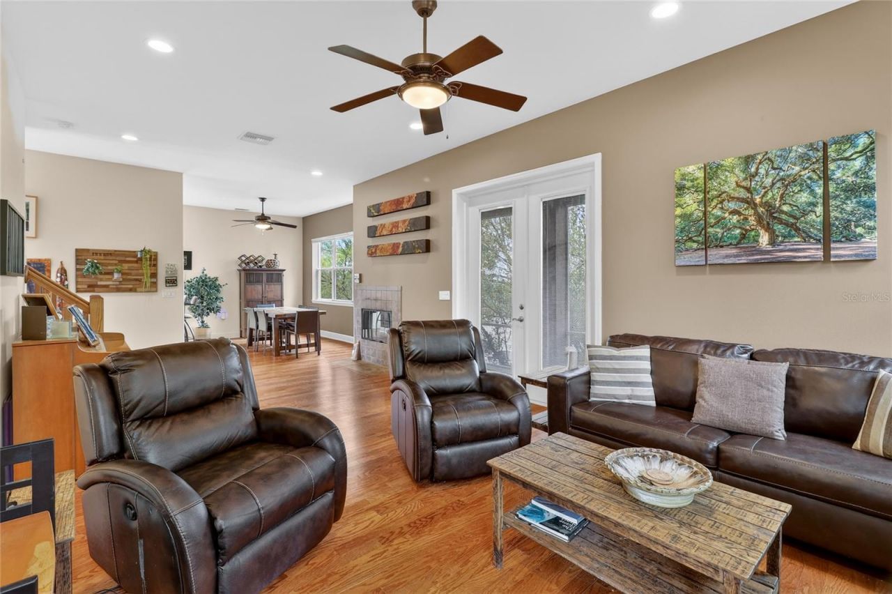 929 Carlton Avenue , Lake Wales, FL 33853 Photo