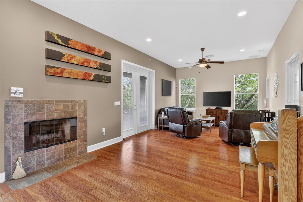 929 Carlton Avenue , Lake Wales, FL 33853 Photo