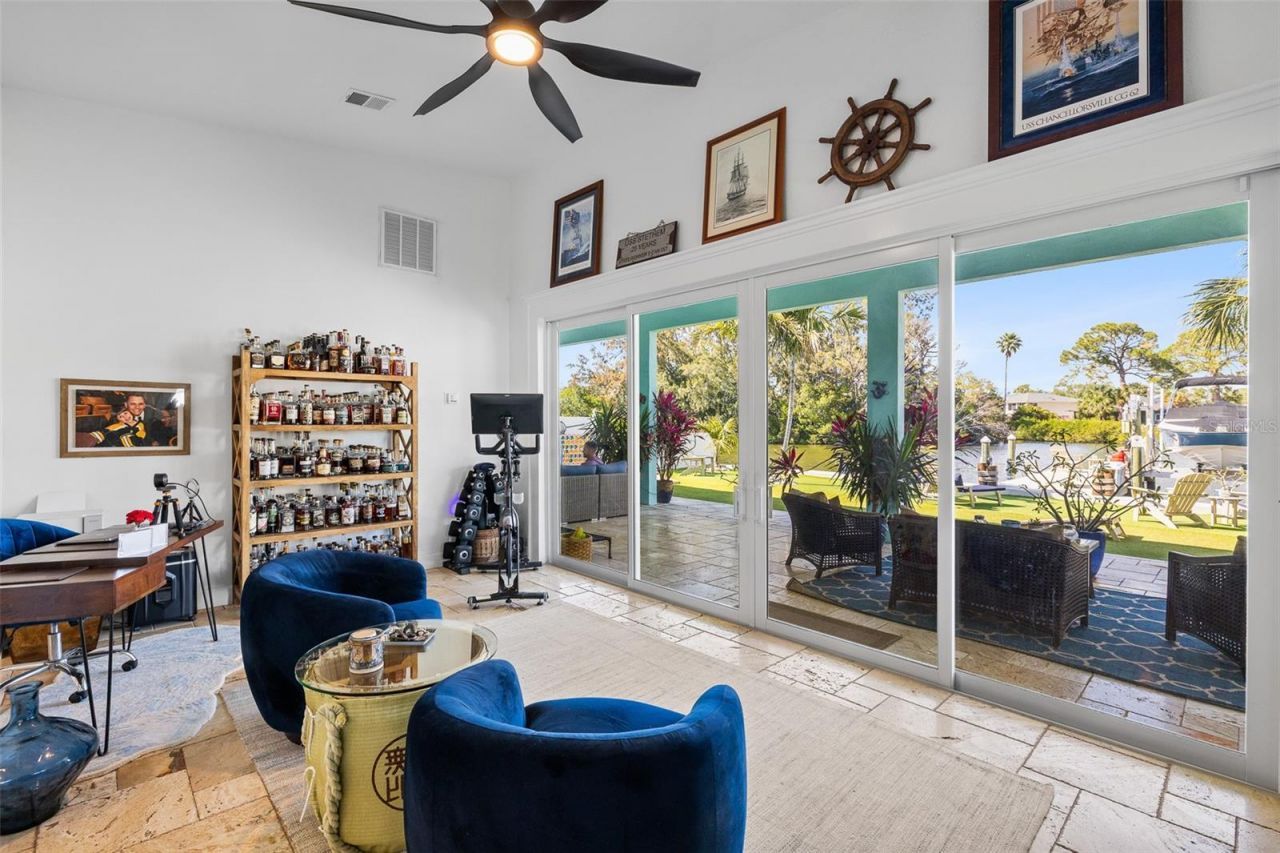 1567 Delaware Avenue Ne, Saint Petersburg, FL 33703 Photo