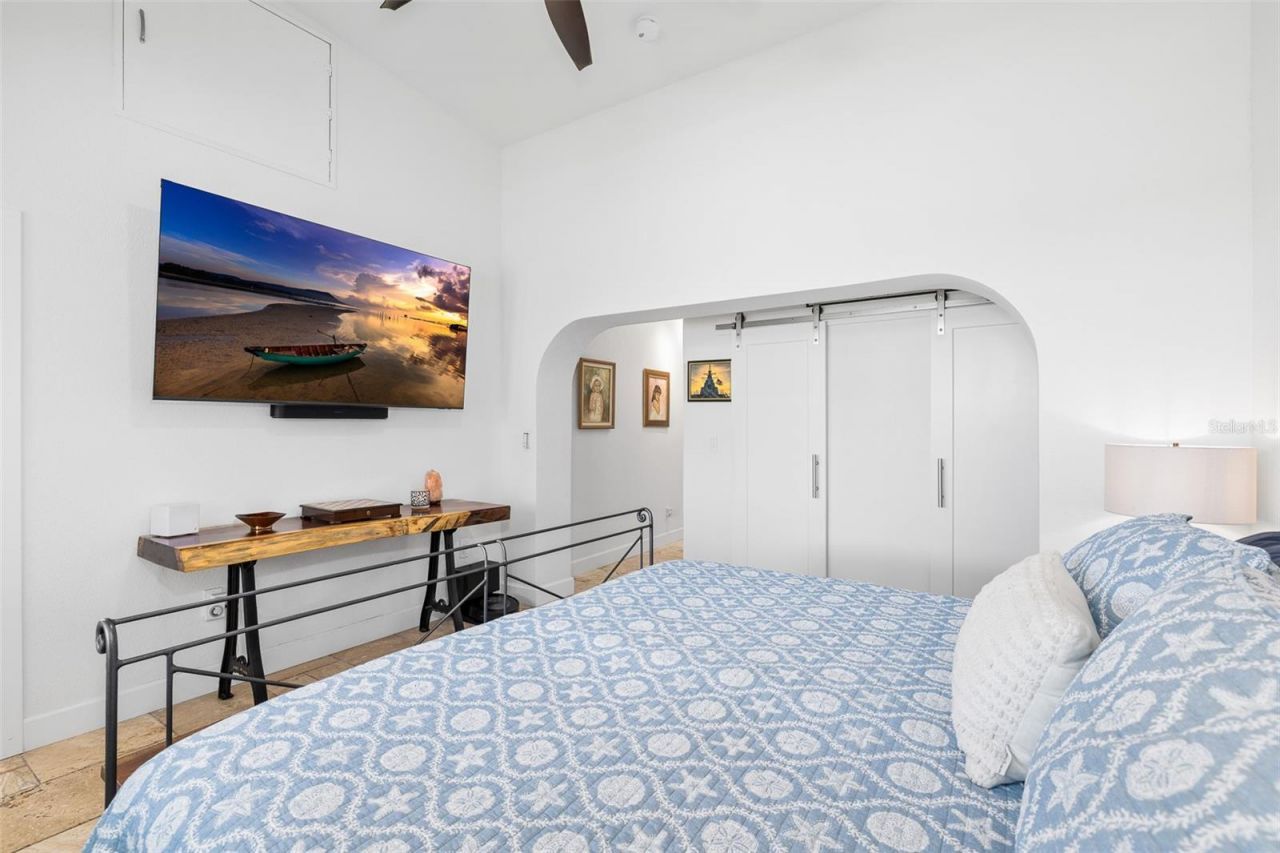 1567 Delaware Avenue Ne, Saint Petersburg, FL 33703 Photo