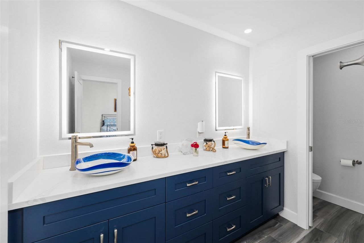 1567 Delaware Avenue Ne, Saint Petersburg, FL 33703 Photo