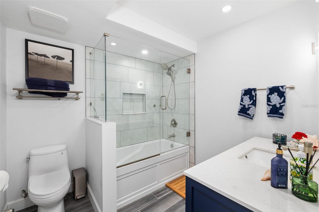 1567 Delaware Avenue Ne, Saint Petersburg, FL 33703 Photo