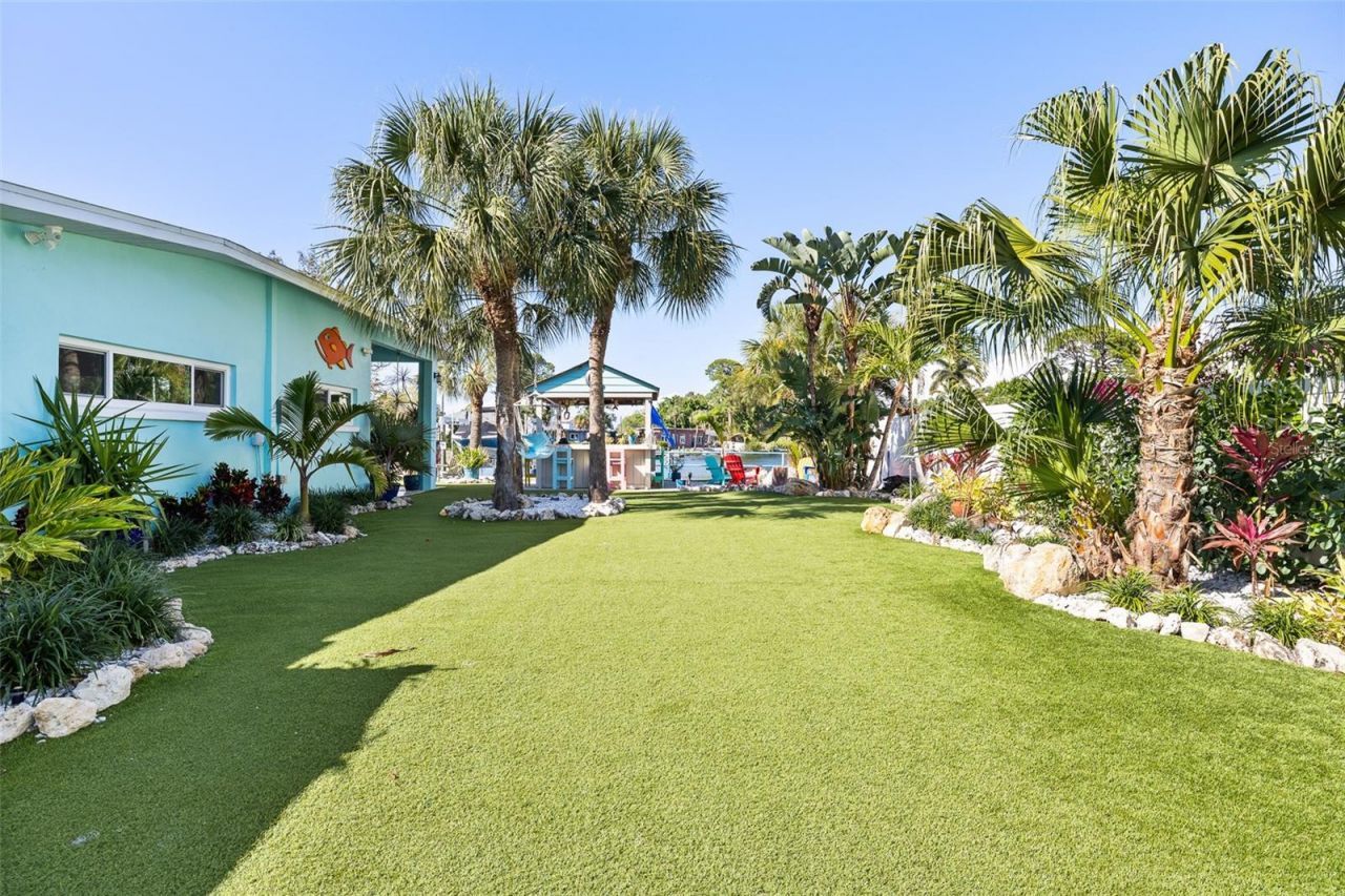 1567 Delaware Avenue Ne, Saint Petersburg, FL 33703 Photo