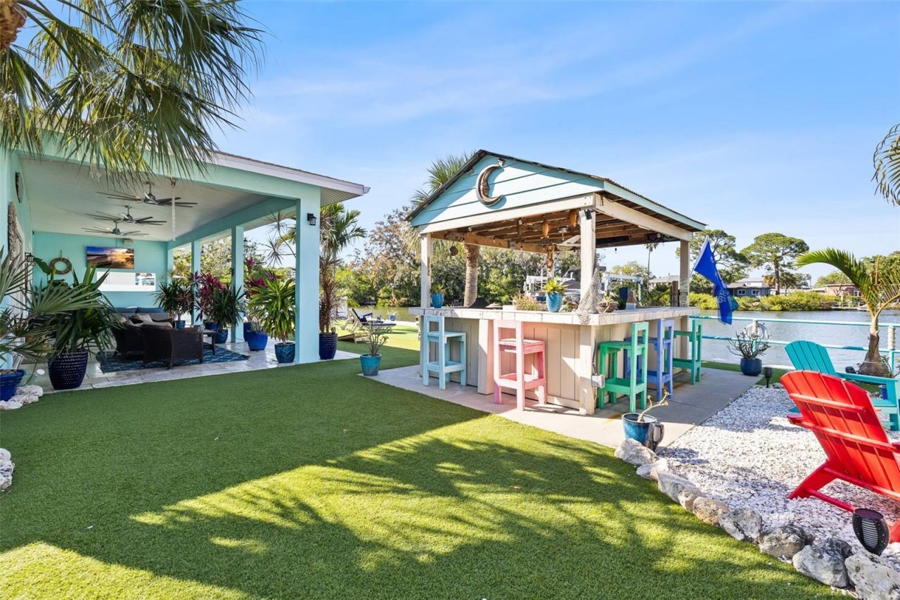 1567 Delaware Avenue Ne, Saint Petersburg, FL 33703 Photo