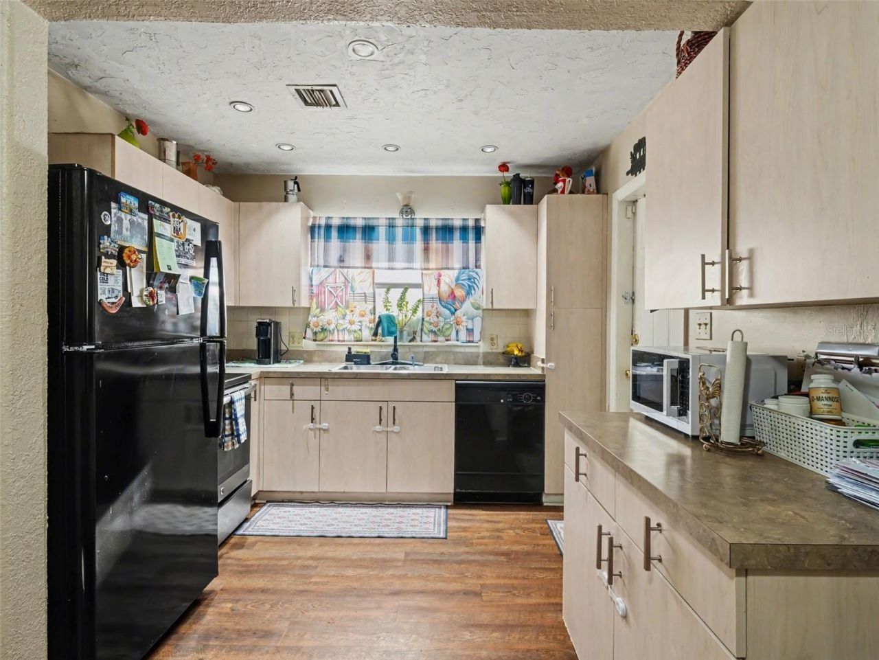 2737 Jay Place , Unit 4, Sarasota, FL 34235 Photo