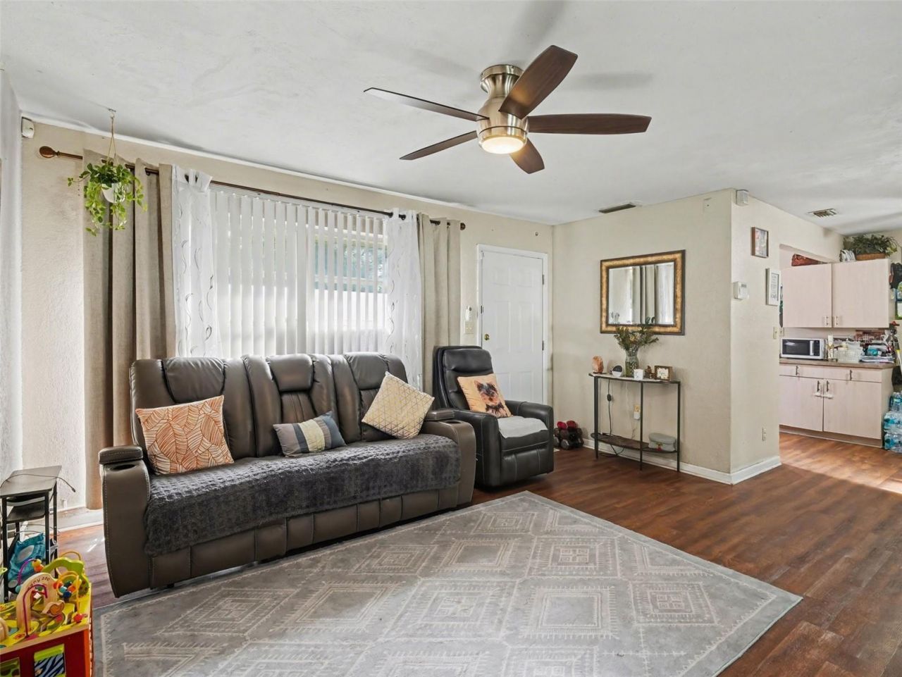 2737 Jay Place , Unit 4, Sarasota, FL 34235 Photo