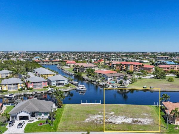 3330 SANDPIPER DRIVE , PUNTA GORDA, FL 33950