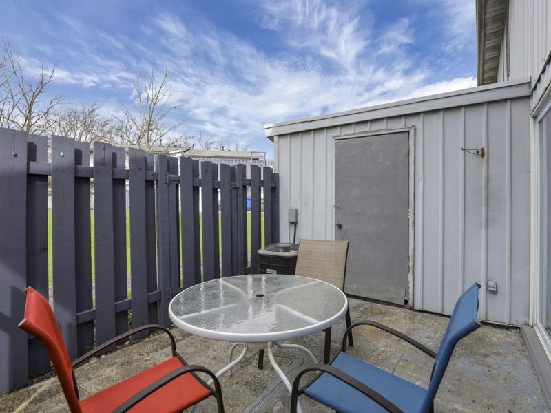 703 Cherry Hollow Road, Columbus, OH 43228 Photo 17