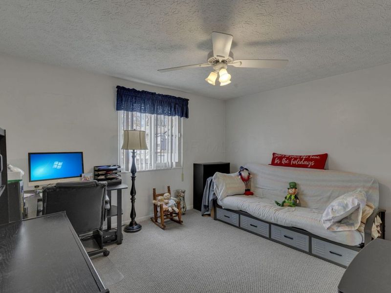 703 Cherry Hollow Road, Columbus, OH 43228 Photo 5