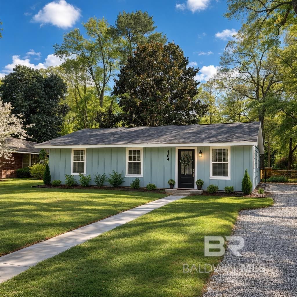 107 Dawson Street, Brewton, AL 36426 Main Photo