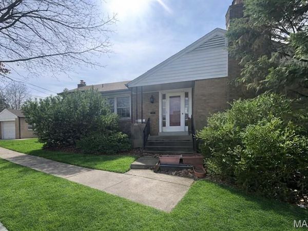 6100 Carlsbad Avenue, St Louis, MO 63116