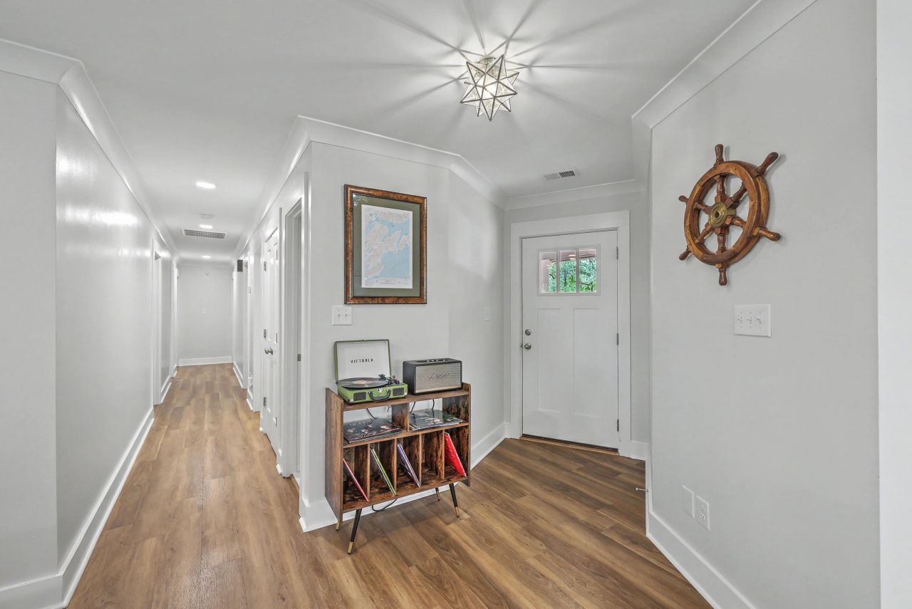 1854 Hutton Court Photo 10