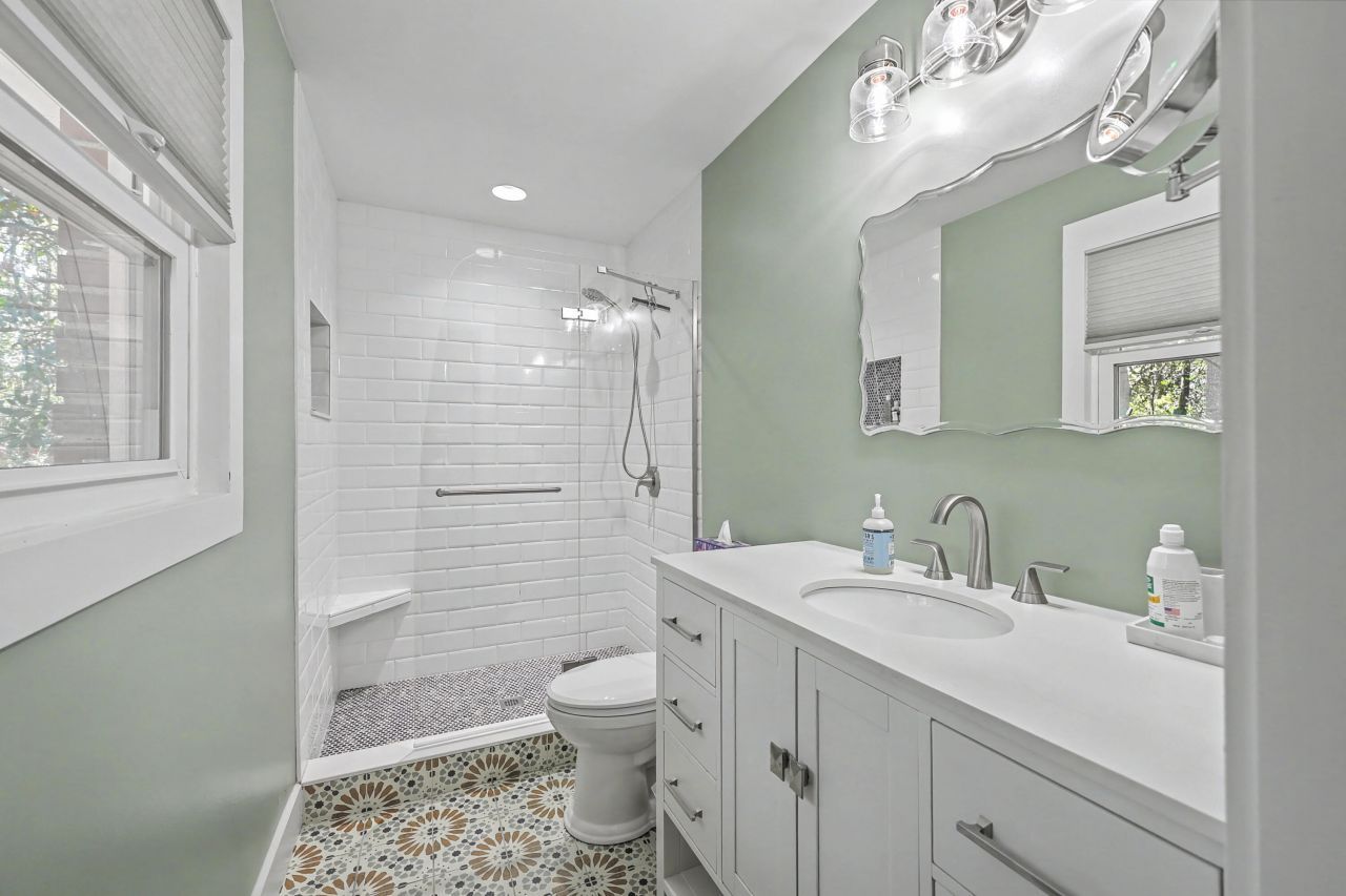 1854 Hutton Court Photo 26