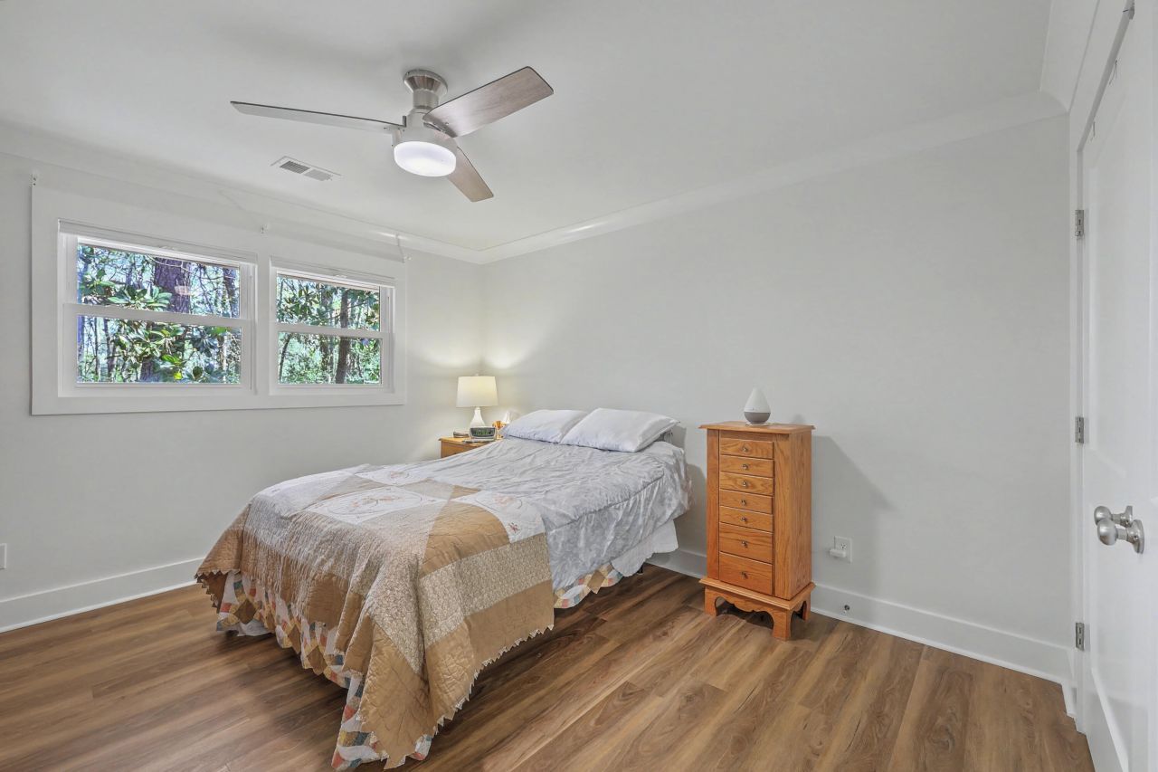 1854 Hutton Court Photo 29