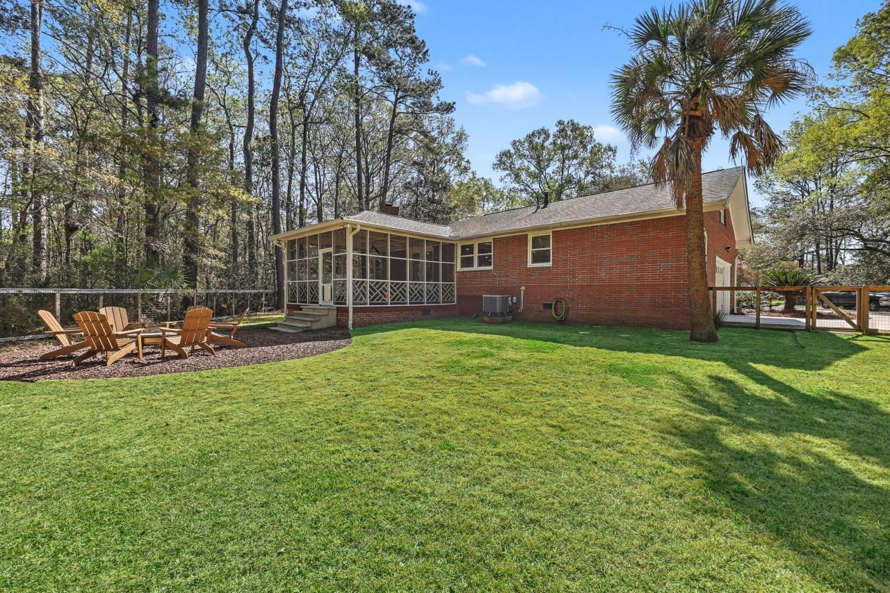 1854 Hutton Court Photo 39