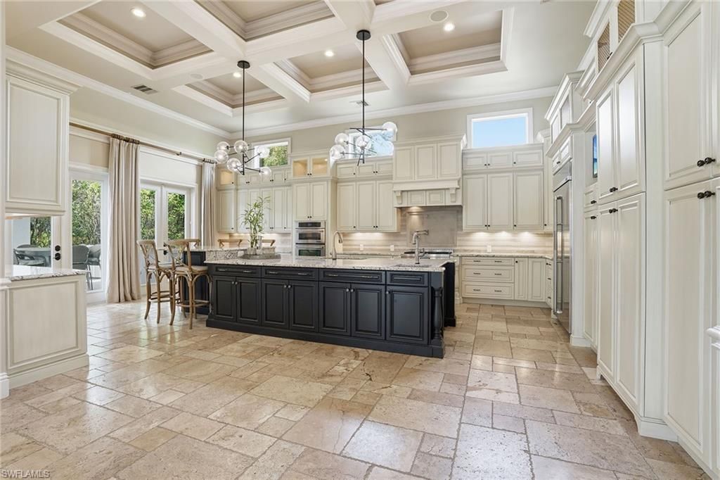 7562 Cordoba Cir, Naples, FL 34109 Photo