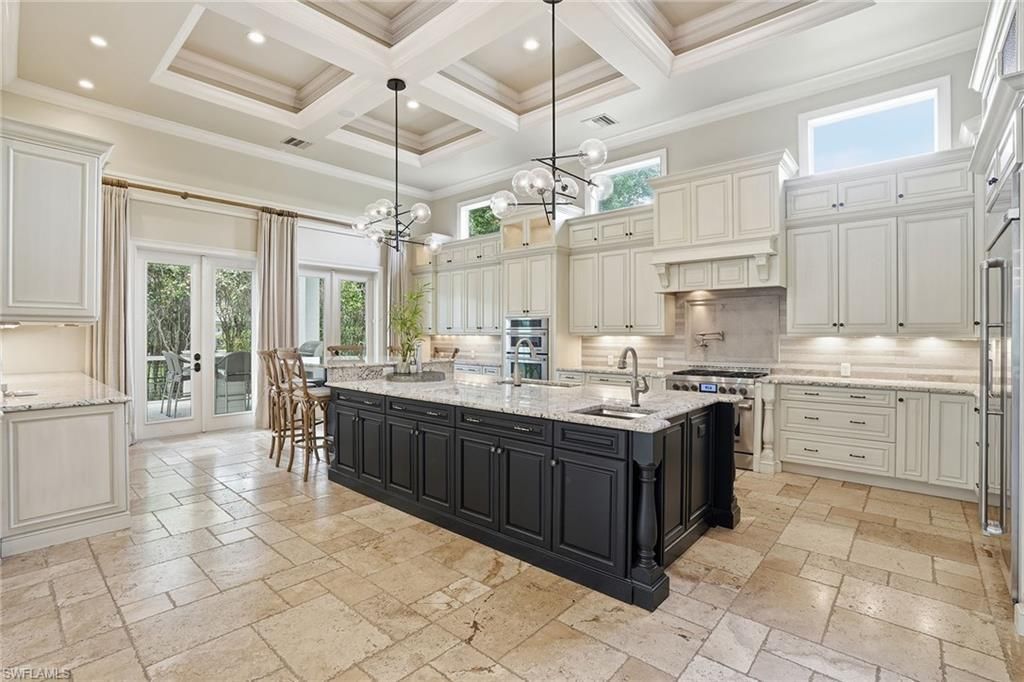 7562 Cordoba Cir, Naples, FL 34109 Photo