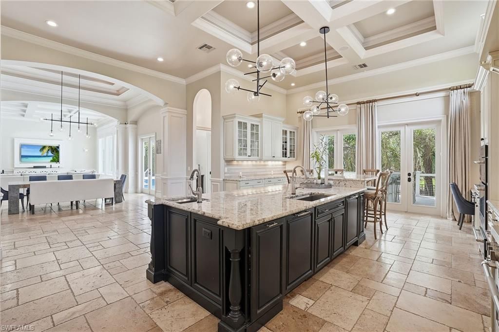 7562 Cordoba Cir, Naples, FL 34109 Photo